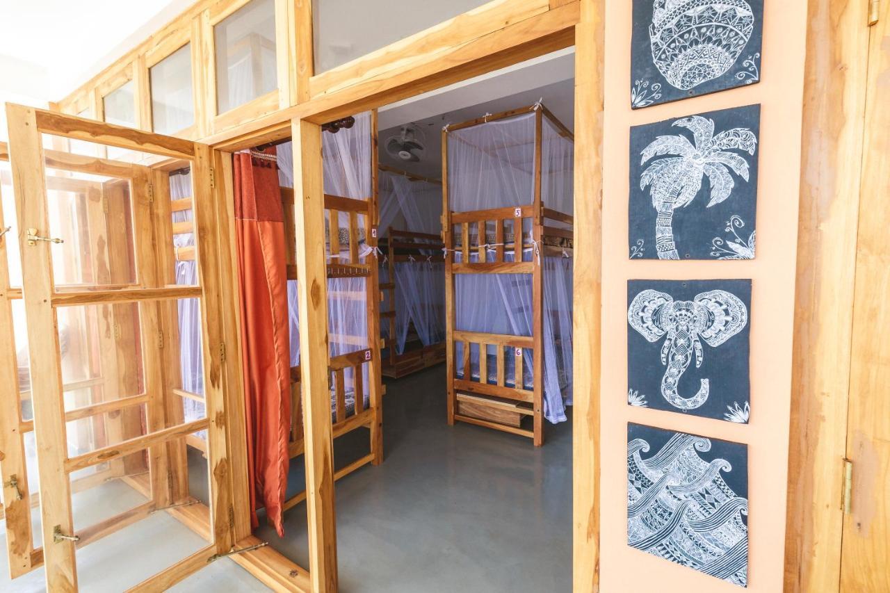Coppenrath Hostel Tangalle Buitenkant foto